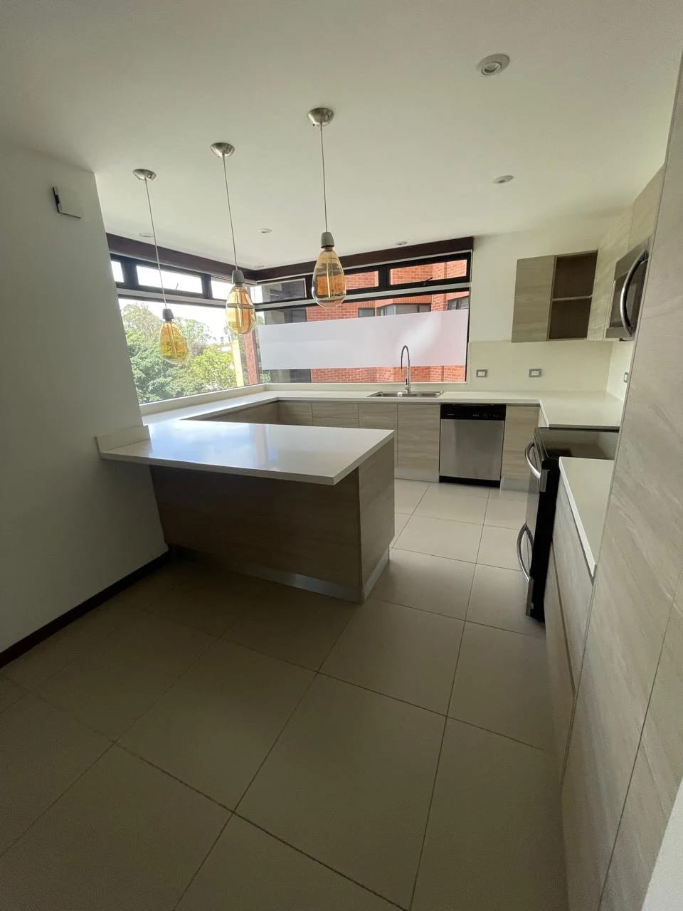 Amplio y Exclusivo Apartamento en Zona 14 — foto 4 de 12