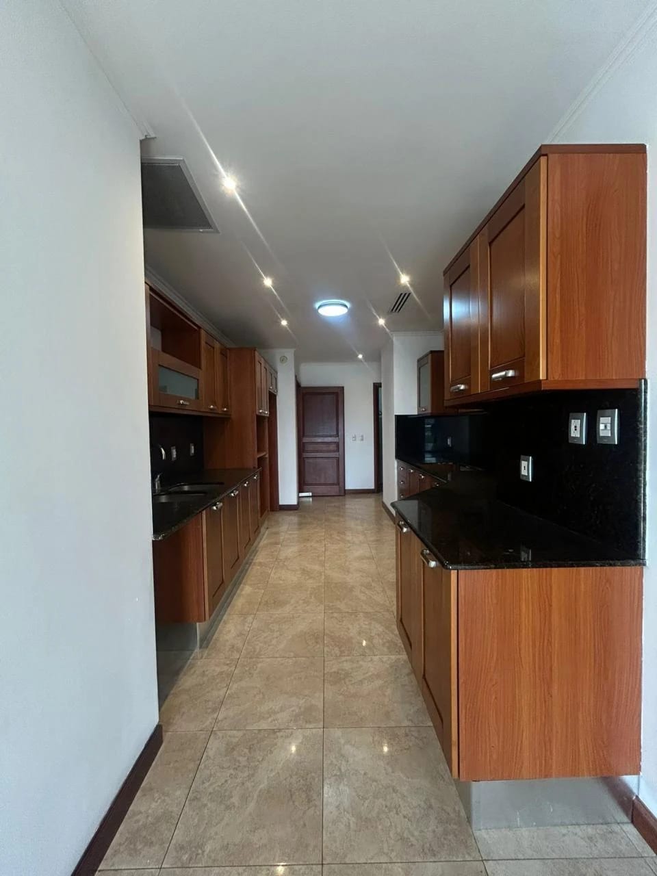 Amplio Apartamento Avenida Las Americas — foto 6 de 12