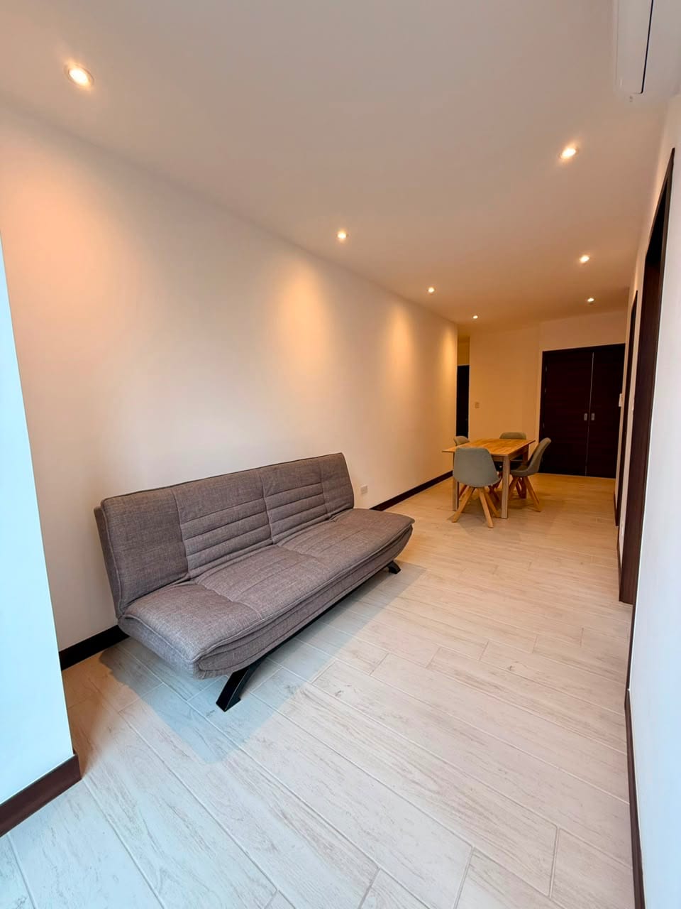 APARTAMENTO AMUEBLADO ZONA 15 PARA ESTRENAR — foto 5 de 17