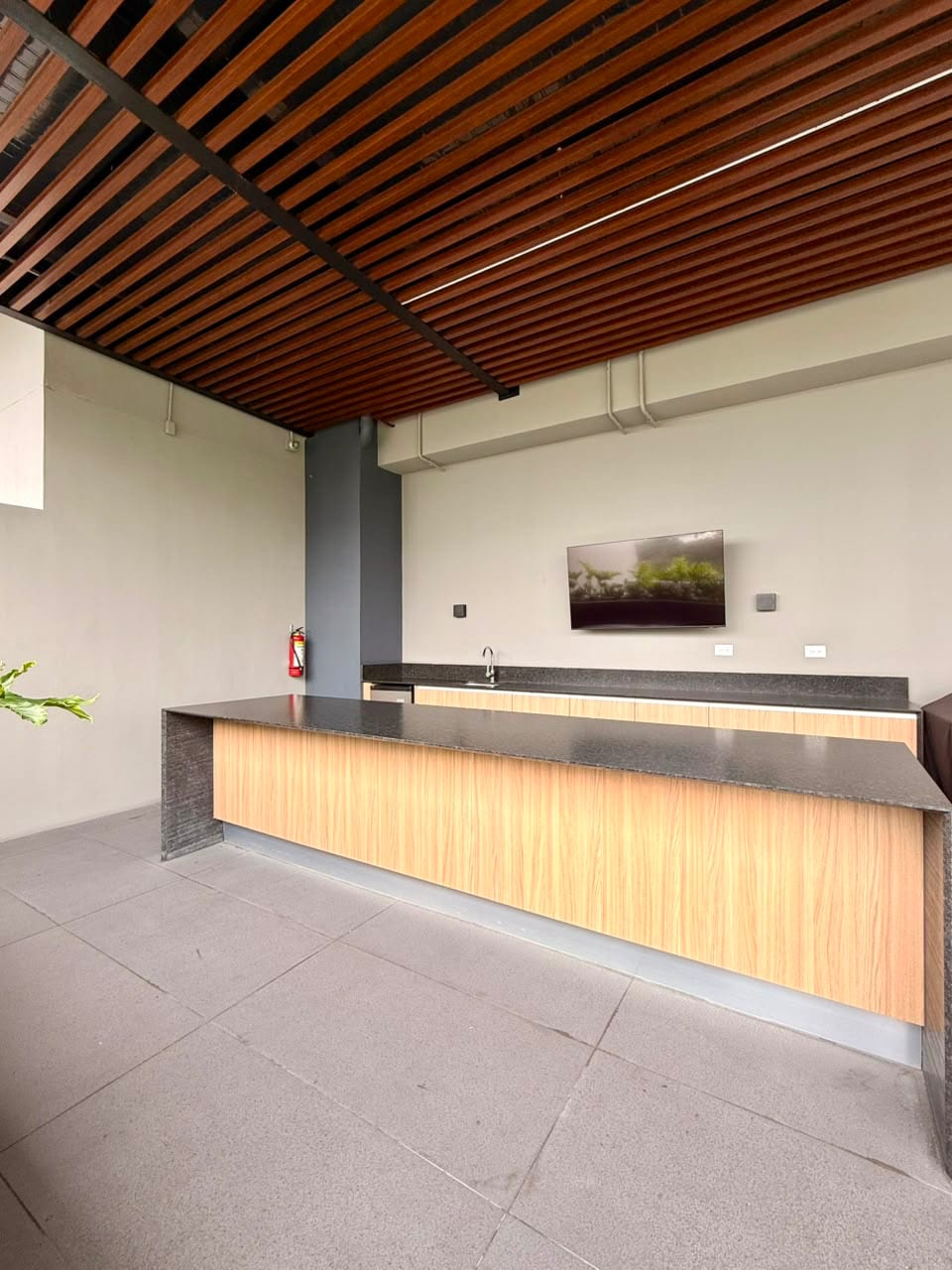 APARTAMENTO AMUEBLADO ZONA 15 PARA ESTRENAR — foto 15 de 17
